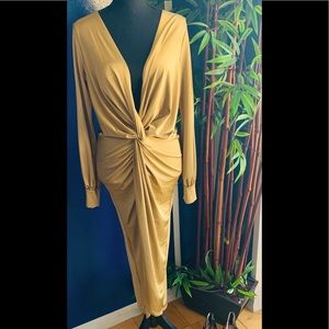 SAGE Front Plunge Slinky Dress UK-12... US- 8